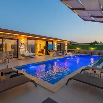 Villa Eris